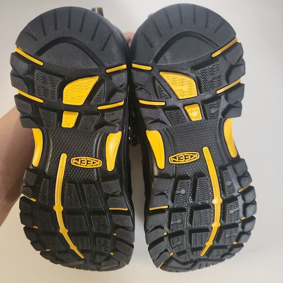 KEEN Utility mens Logandale Mid Steel Toe Waterproof Work Shoe, Black, 9.5 US - Picture 8 of 10